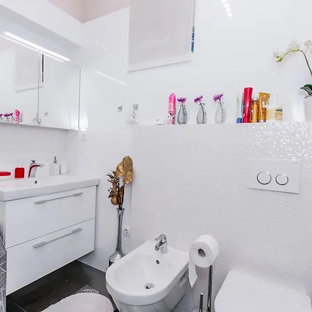 Apartment Mirela Split