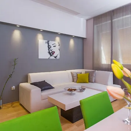 Apartment Mirela Apartment
