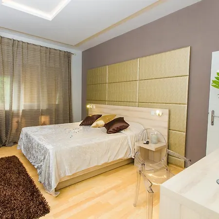 Apartment Mirela Apartment