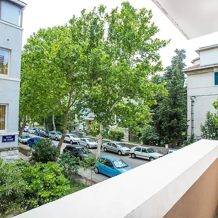 Apartment Apartment Mirela Split