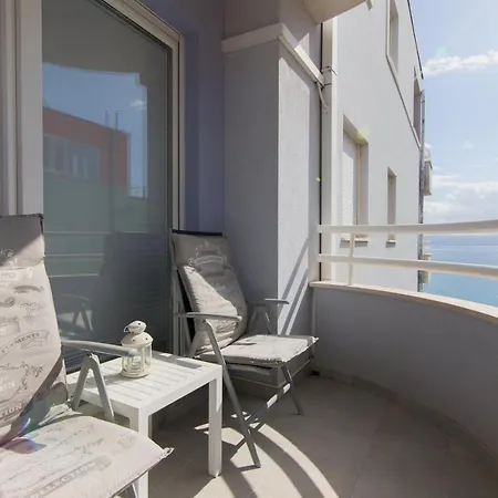 Mirela Appartement *