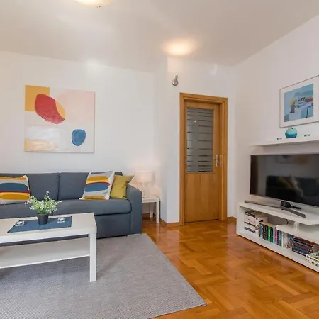 Apartment Apartment Mirela Split