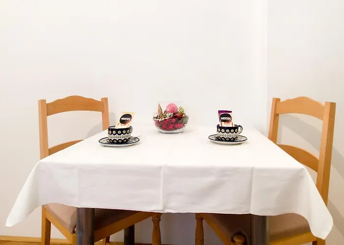 Mirela Appartement *