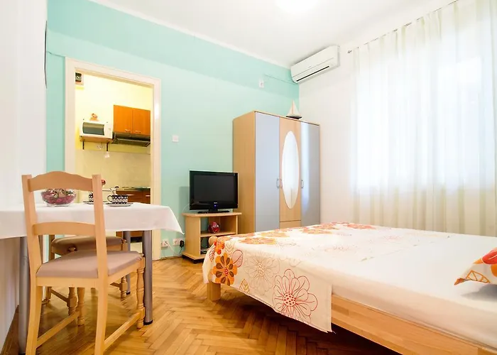 Apartment Mirela Apartment