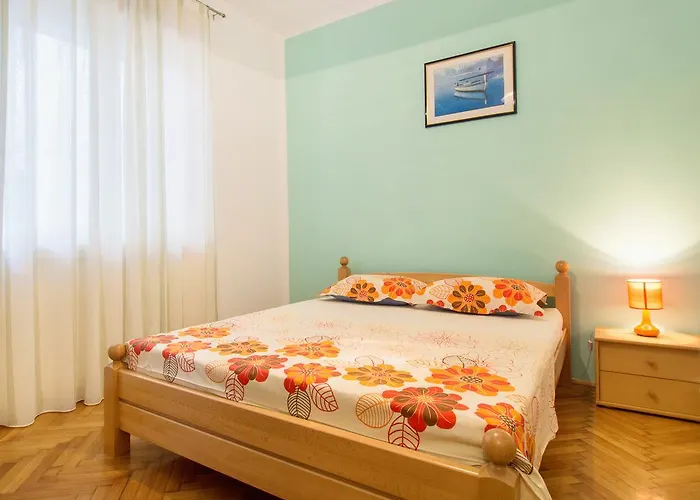 Apartment Mirela Apartment *