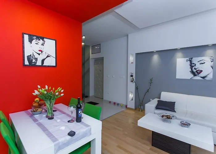 Mirela Appartement *