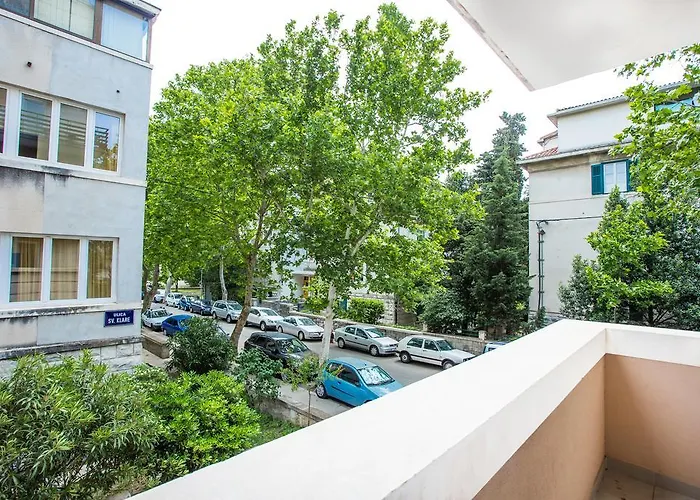 Apartment Apartment Mirela Split